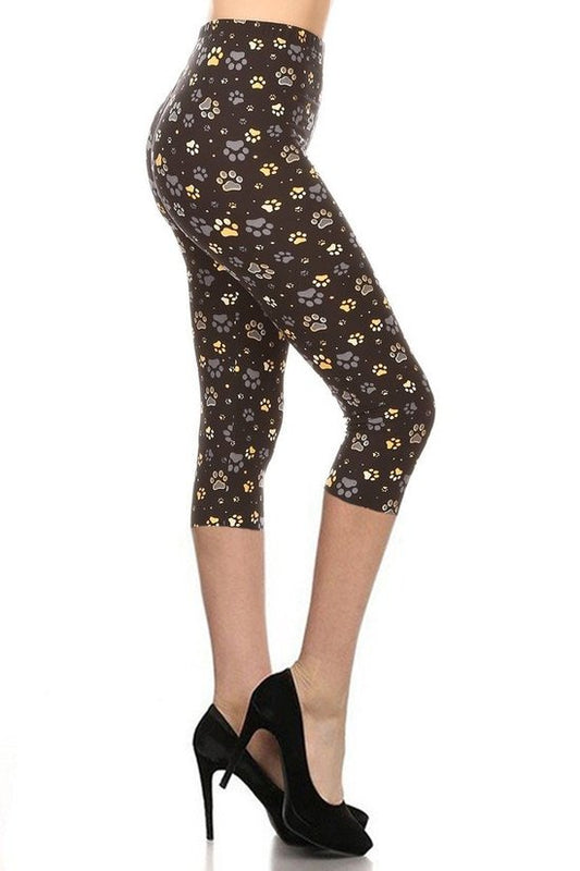 Os Paw Print, High Rise, Fitted Capri Leggings, With An Elastic Waistband