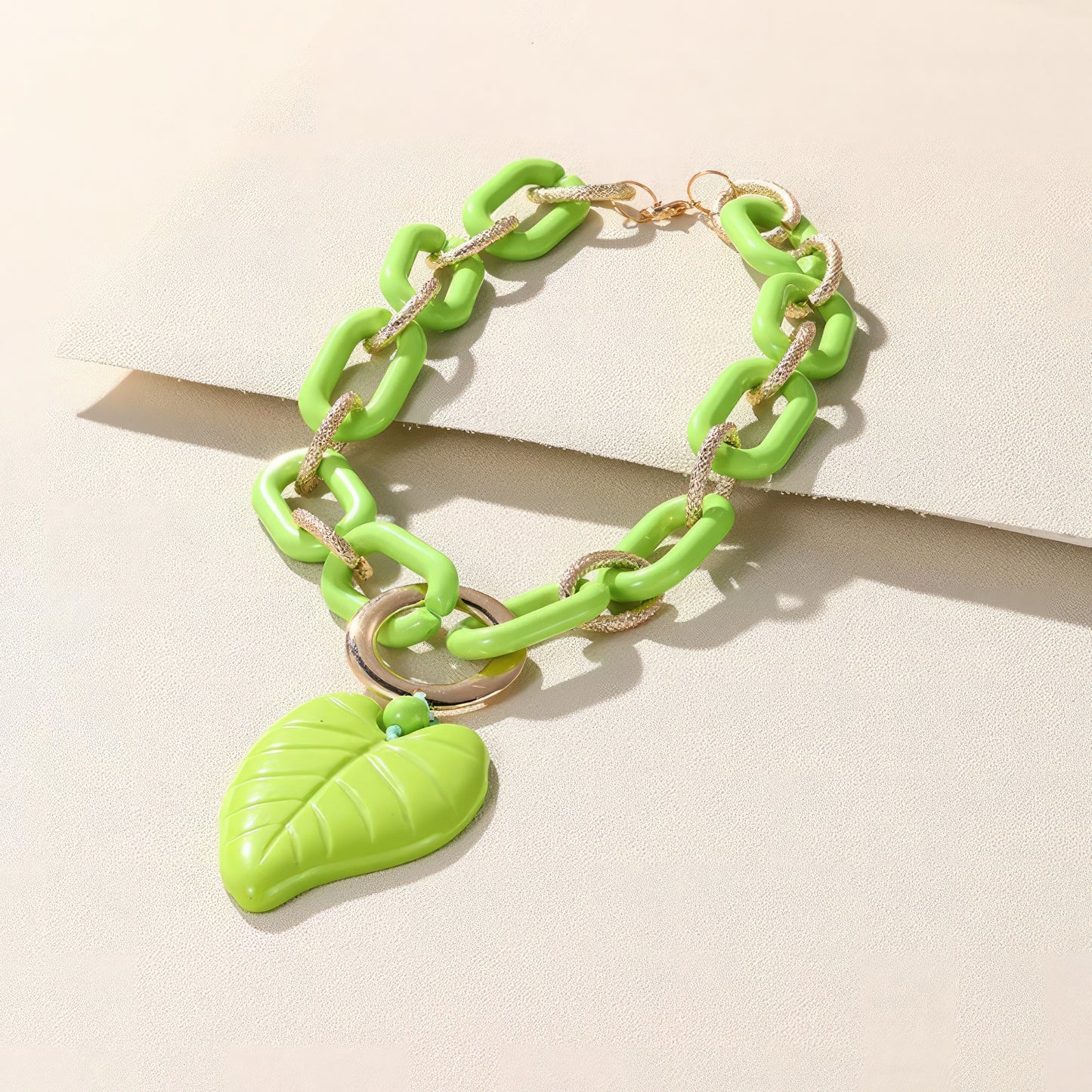 Chunky Color Acrylic Leaf Pendant Necklace